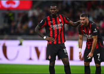 Manovrat e Milanit: kuqezinjtë ‘spastrojnë’ sulmin, Gimenez shkon te Porto, çmim i ri për Leaon, Nkunku…