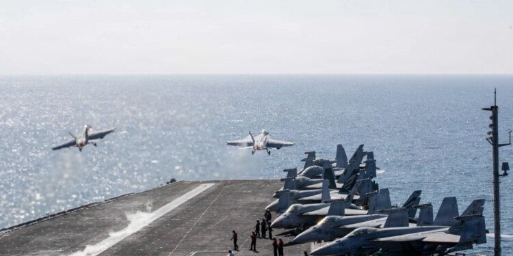 Mbi 250 ditë në det, probleme psiqike te marinsat amerikanë: SHBA zëvendëson USS Abraham Lincoln