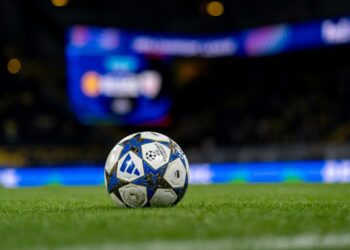 Mbrëmje zjarrtëse në Europë, 90 minuta që përcaktojnë grupet e Champions dhe super-sfida e së mërkurës