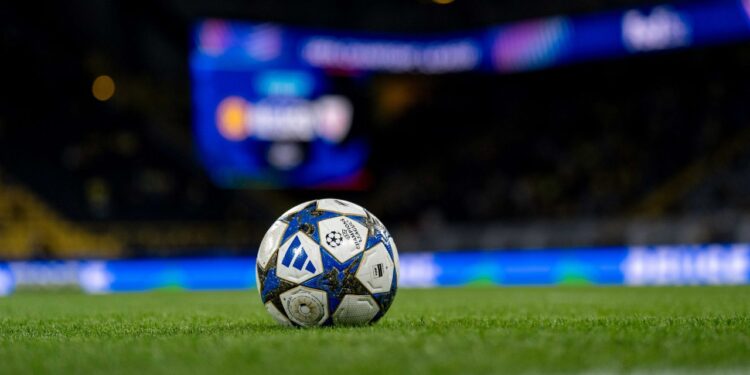 Mbrëmje zjarrtëse në Europë, 90 minuta që përcaktojnë grupet e Champions dhe super-sfida e së mërkurës