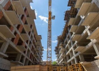 Më shumë leje, më pak vlerë: lejet rriten 28% në gjashtëmujor, vlera e projekteve bie 13.2% në tremujor
