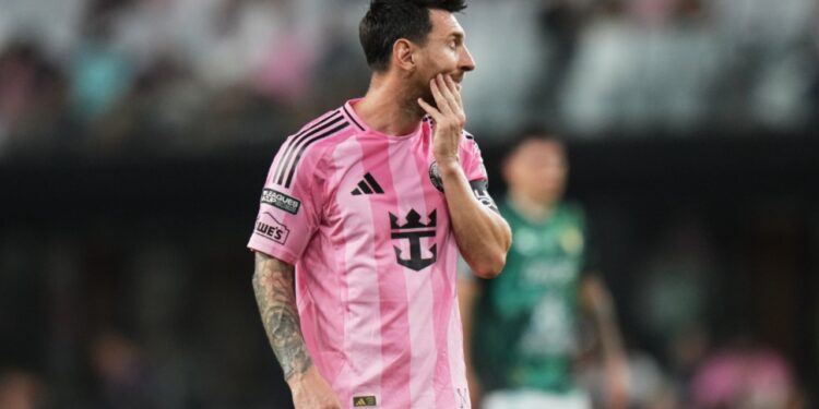 Messi rikthehet në fushë pas humbjes së babait, merr ovacione; Inter Miami eliminohet nga Kupa e Ligës