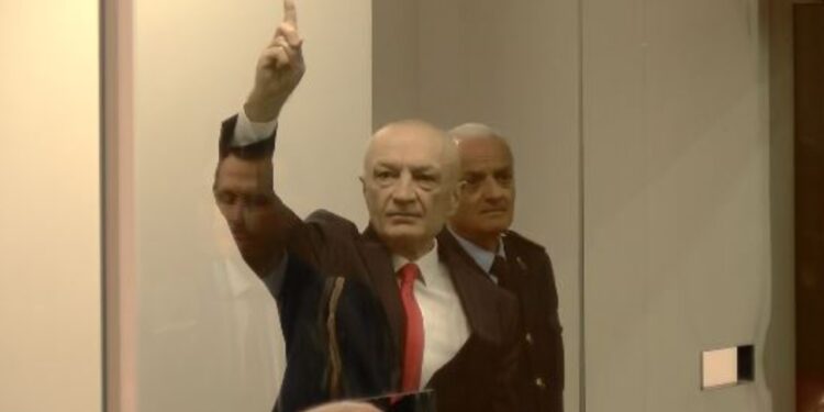 Meta, takim me avokatin e tij: Na monitoroheshim me kamerë, do t’i drejtohemi GjEDNJ për shkelje