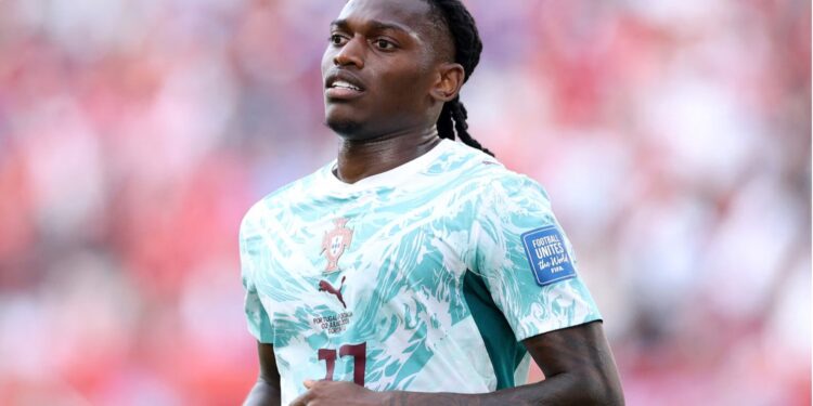 Milan: Për Rafael Leao ende ka shanse për kalimin te Roma, studiohet lëvizje e minutës së fundit