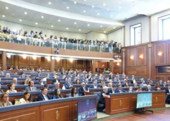 Negociatat e dështuara në Kosovë, zbulohen prapaskenat: LDK kërkon Presidentin për Vjosa Osmanin, Kurti ofron vetëm ministri