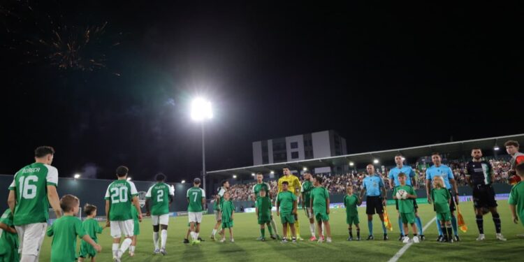 Nga kategoritë e ulëta në Europë: Rrugëtimi i ëndrrave i Egnatian që shkroi historinë e futbollit shqiptar