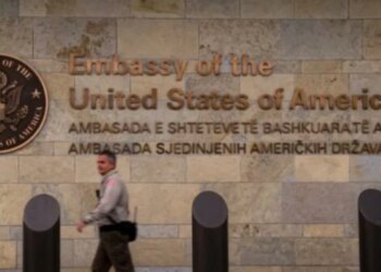 Ngërç në formimin e institucioneve, Ambasada SHBA-së në Prishtinë: Mundësi të humbura për Kosovën; duhet progres dhe stabilitet