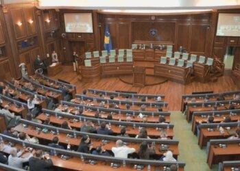 Ngërçi politik në Kosovë hyn në një fazë të re pa marrëveshje dhe pa seancë