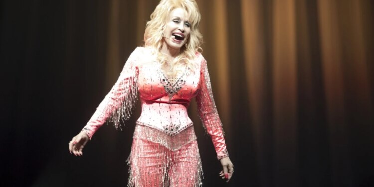 Nuk kam kohë të plakem, fjalët e fundit të Dolly Parton para vdekjes