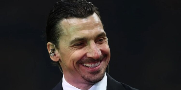 Nuk reagoi pas ndarjes nga jeta të Franco Baresit, tifozët e Milanit kryqëzojnë Zlatan Ibrahimovic-in