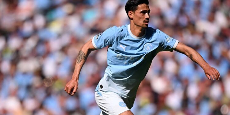 Nuk shkëlqeu me Manchester City-n, ish-ylli i Milanit pranë transferimit në Arabinë Saudite