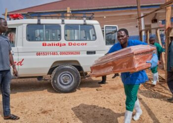 OBSH alarm për Ebolën në Kongo: Epidemia pa kontroll, rrezik për përhapje ndërkombëtare