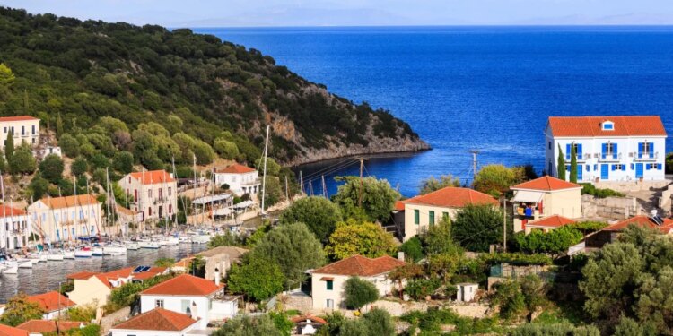 Odiseja sjell turistë në Itakë, Bum vizitorësh pas filmit të Nolanit, megjithatë asnjë skenë nuk u xhirua atje