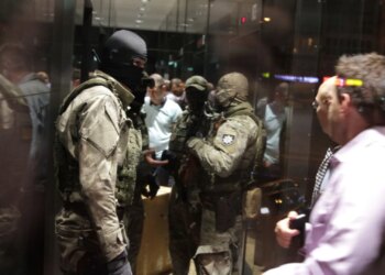 Operacion masiv antikorrupsion në Ukrainë, autoritetet bastisin zyrat e zëvendësshefes Zelenskyt, deputetëve dhe bankës shtetërore më të madhe