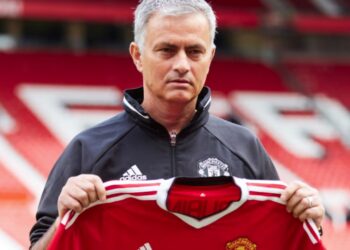 Pas Realit firmosa me United për të zëvendësuar Fergusonin, tregon Mourinho; prapaskenat bujshme: Në fund zgjodha Chelsea-n