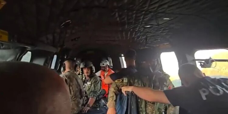 Pas disa orësh kërkimesh tokësore dhe ajrore, shpëtohen turistët gjermanë që humbën në malin e Çikës