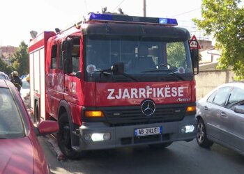 Pas zjarreve të fundit, Bashkia e Tiranës hap tender për makinë zjarri, 4 mijë litra ujë, çdo terren