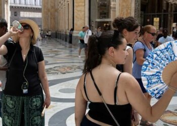Përvëlohet Italia nga temperaturat e larta, alarm i kuq në pjesën më të madhe të qyteteve kryesore