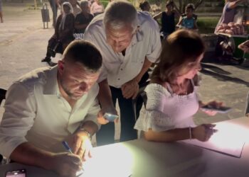 Peticioni për Cërrikun: Banorët kundërshtojnë bashkimin me Elbasanin, kërkojnë bashki më vete