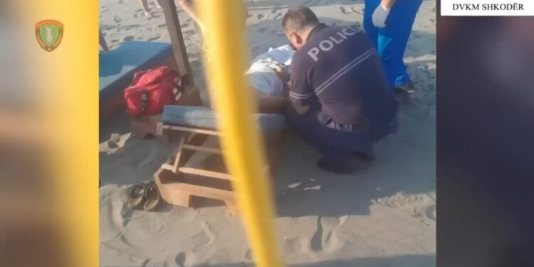 Policia Kufitare shpëton dy pushues që rrezikonin të mbyteshin në Velipojë
