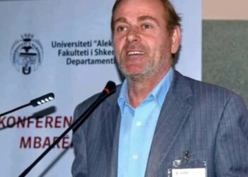 Profesor i Universitetit të Elbasanit, Albert Riska, ndahet nga jeta pas dekadash kontributi në studimin e gjuhës shqipe