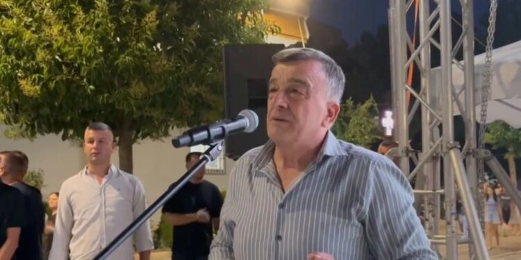Prrenjasi kundër bashkimit me Librazhdin, qytetarët protestojnë përsëri: Bashkia duhet të qëndrojë