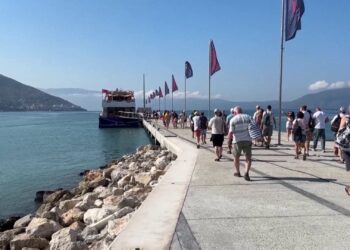 Qershori solli më shumë turistë: vizitorët u rritën 17%, të huajt 21%; hotelet mbeten zgjedhja kryesore