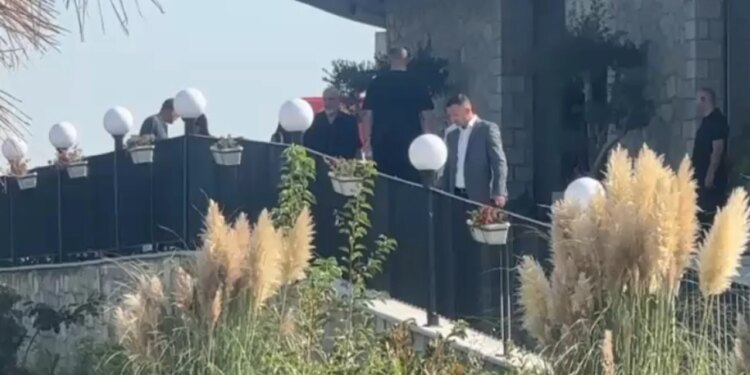 Rama me kryebashkiakët e PS: Reformë për vendin, jo për një bashki; qytetet do ofrojnë shërbime si sot