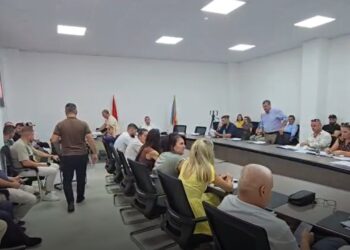 Reforma territoriale: Selenica kundërshton bashkimin me Vlorën, Këshilli Bashkiak me qëndrim të unifikuar