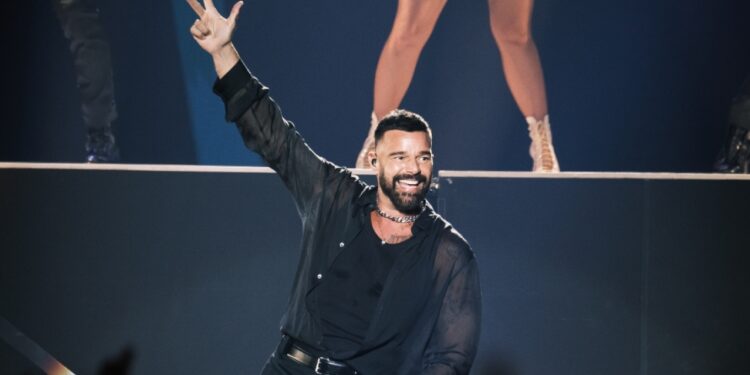 Ricky Martin rikthehet në kinema, bashkohet me filmin e ri të Gael García Bernal