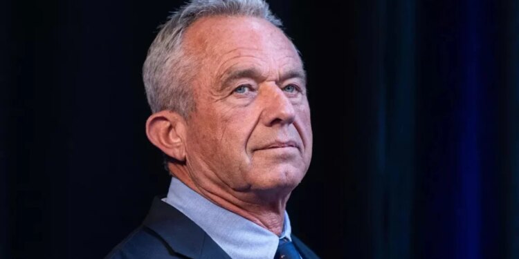 Robert Kennedy sulmon Faucin: Lockdown-et shkaktuan dëmin më të madh gjatë Covidit, ai fajtor për menaxhimin