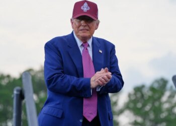SHBA rrit 50% tarifat ndaj automjeteve, çelikut kanadez; Trump: Kanadaja s’na duhet, nuk do ta trajtojmë si shtet