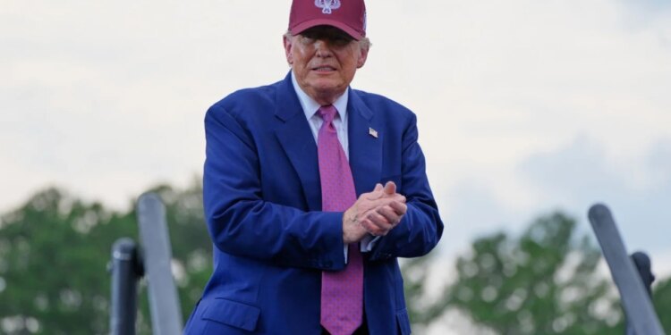 SHBA rrit 50% tarifat ndaj automjeteve, çelikut kanadez; Trump: Kanadaja s’na duhet, nuk do ta trajtojmë si shtet