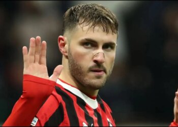 Santiago Gimenez në prag të kalimit te Porto, Milan arrin akordin me klubin portugez