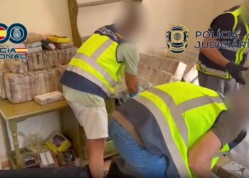 Sekuestrohen mbi 3.3 tonë kokainë në Spanjë e Portugali; goditet rrjeti ndërkombëtar trafikut të drogës, 3 të arrestuar