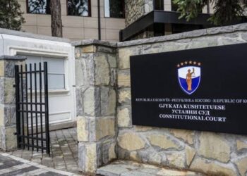 Serbët nuk kthehen në gjykata, lanë detyrën në 2022; KGJK vendos të mos pranohet pendesa e gjyqtarëve serbë