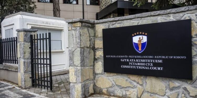 Serbët nuk kthehen në gjykata, lanë detyrën në 2022; KGJK vendos të mos pranohet pendesa e gjyqtarëve serbë