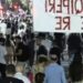 Serbia nuk e humbi, Kosova u çlirua — pas 74 ditësh tubimi në Tiranë protestuesit nisin marshimin pas fjalimeve