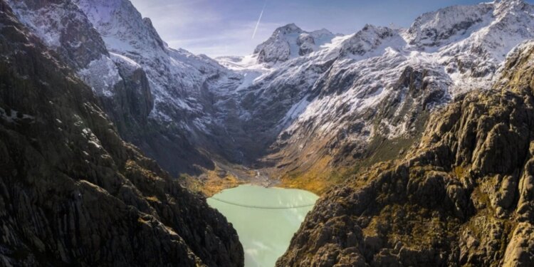 Shkrirja e akullnajave në Alpet Zvicerane i jep fund misterit, gjenden eshtrat e 3 alpinistëve para 30 vitesh