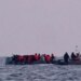 Shmanget tragjedia në Kanalin Anglez ndërsa mbi 150 emigrantë shpëtohen pas zjarrit në varkë