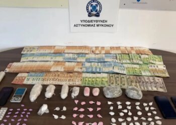 Shpërndanin drogë me makinë në Mykonos; në pranga dy shqiptarët, policia sekuestron 65 mijë euro, zbulohen identitetet