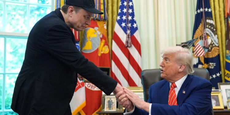 Si u ribashkuan Trump dhe Musk: prapaskenat dhe 100 milionë dollarë për zgjedhjet