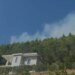 Situata me zjarrin në Milot përkeqësohet — flakët afrohen pranë banesave, ndërhyrje nga ajri me dy helikopterë