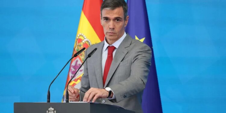 Spanjë: Mbi 180 mijë hektarë të djegura, kryeministri Sanchez: Ndryshimi klimatik po vret njerëz