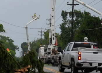 Stuhi, tornado dhe përmbytje në SHBA lënë 540 mijë shtëpi e biznese pa energji; mes viktimave një 4-vjeçar
