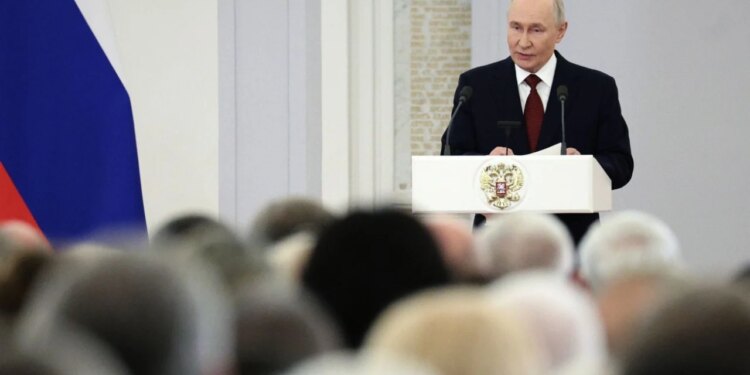 Sulmet ukrainase alarmojnë Kremlinin; Putin forcon masat, i jep shtetit drejtën të marrë kontrollin e bizneseve të pambrojtura