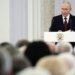 Sulmet ukrainase alarmojnë Kremlinin; Putin forcon masat, i jep shtetit drejtën të marrë kontrollin e bizneseve të pambrojtura