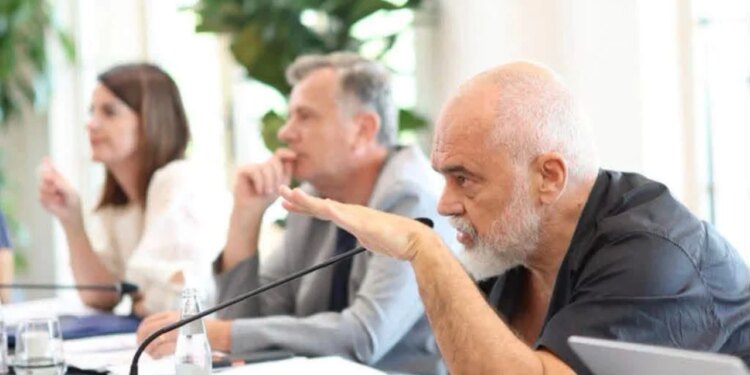Takimi i Ramës me deputetët dhe drejtuesit në Tiranë, PS zbulon 'Orën e Dëgjesës' dhe funksionimin
