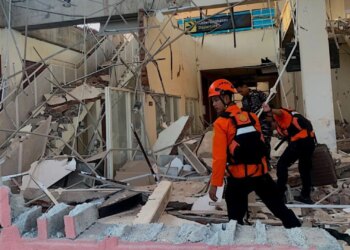 Tërmeti katastrofik në Indonezi: numri i viktimave arrin 100, vazhdojnë kërkimet për të zhdukurit