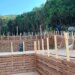 Tjetër aksion në Vlorë: IKMT ndërhyn dhe shemb objekt në gadishullin e Karaburunit, ndalohet autori pa leje